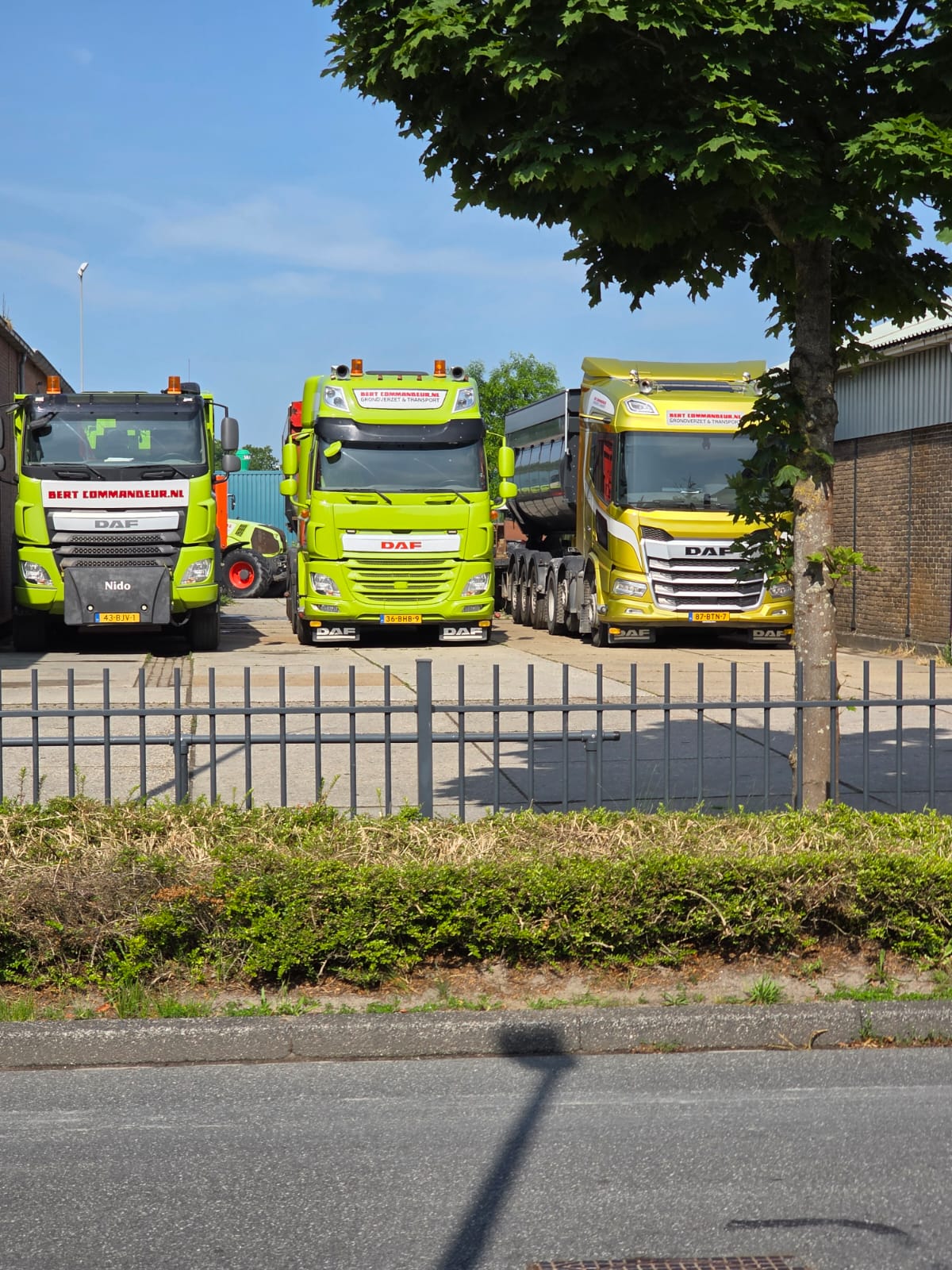 fdff12ac-e9d4-431b-bfaa-87bd7fe41dcb